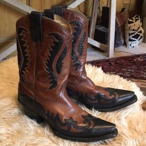 Corral Brown and Black Inlay Western Boots